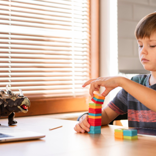 Os Melhores Brinquedos Terapêuticos para Crianças com Autismo